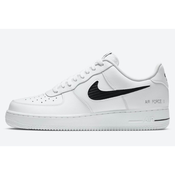 Nike Air Force 1 LowCut Out Swoosh - MENS 8.5 - Picture 1 of 6